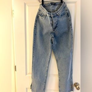 PrettyLittleThing mom jeans